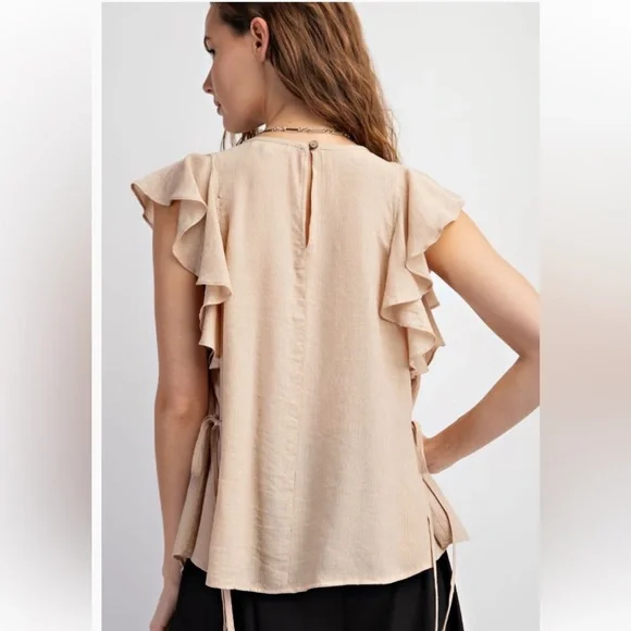 Easel Cream Flutter Sleeve Blouse - Picture 2 of 3